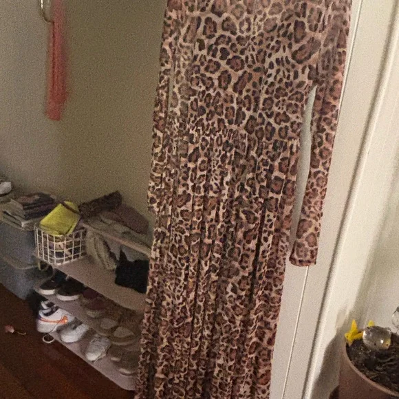 BNWT Dressed in LALA Brown and Black Ruffled Long Sleeve Sundress - Picture 2 of 4